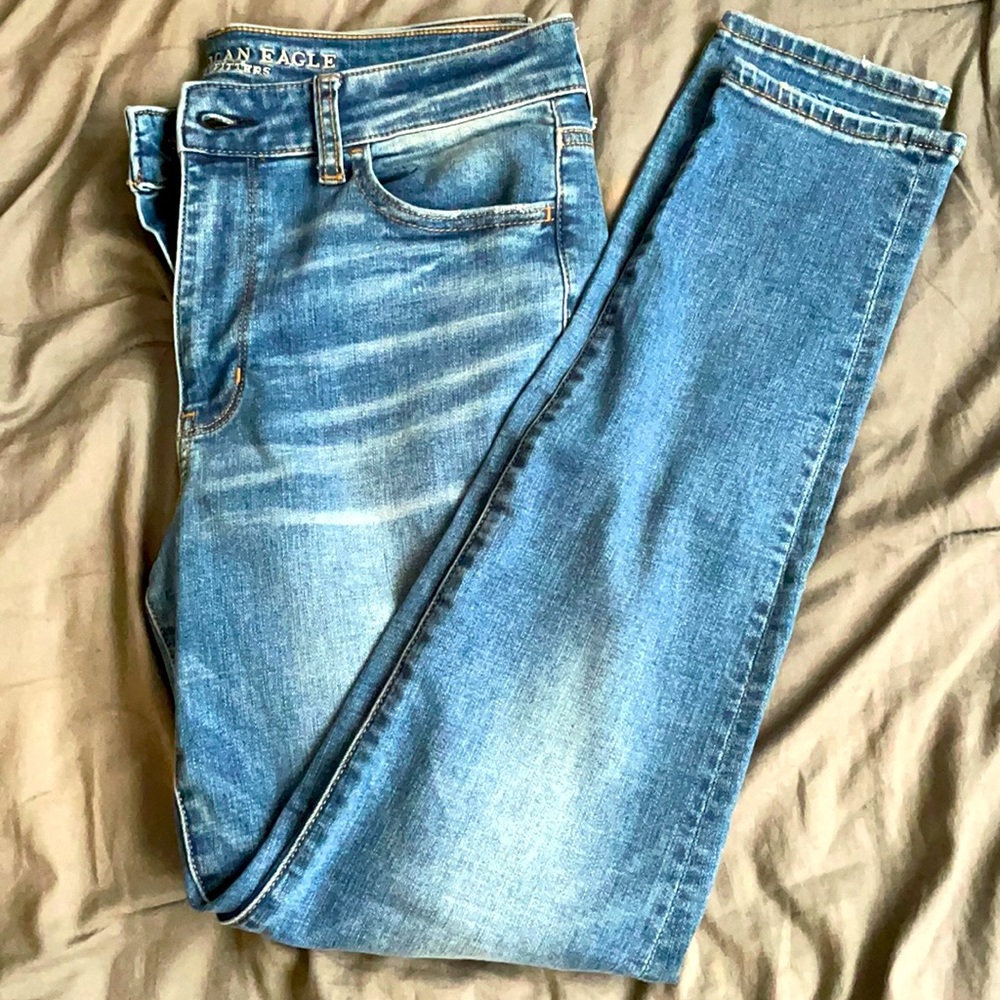 American Eagle Hi-Rise Jegging